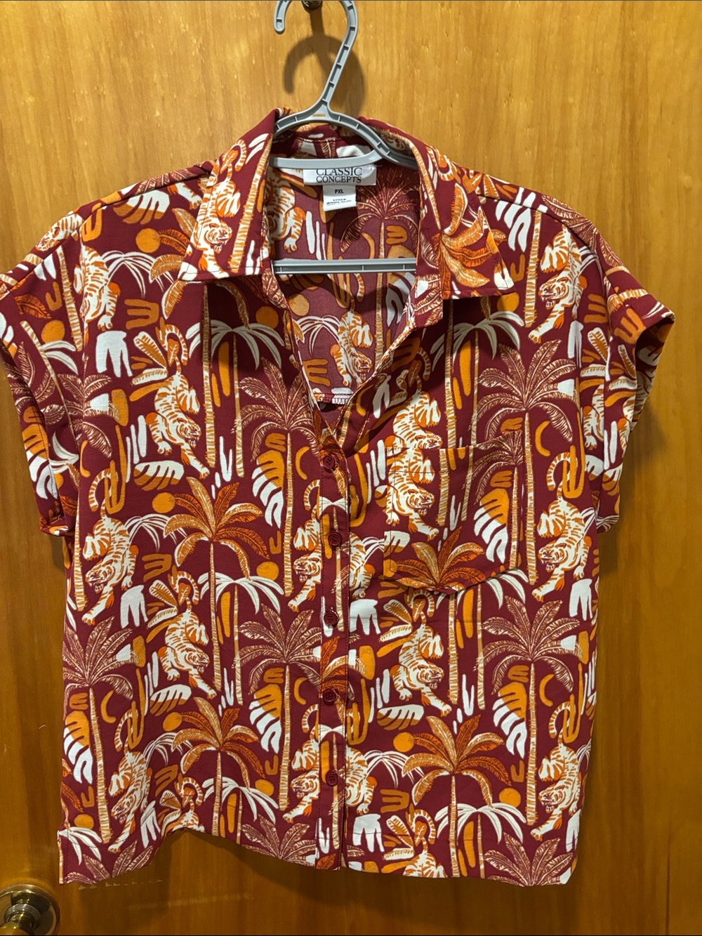 Women's Tropical Tiger Print Button-Down Shirt